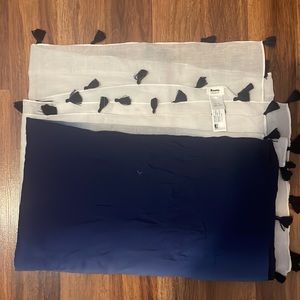 BNWOT Roots blue and white ombré cotton scarf/wrap